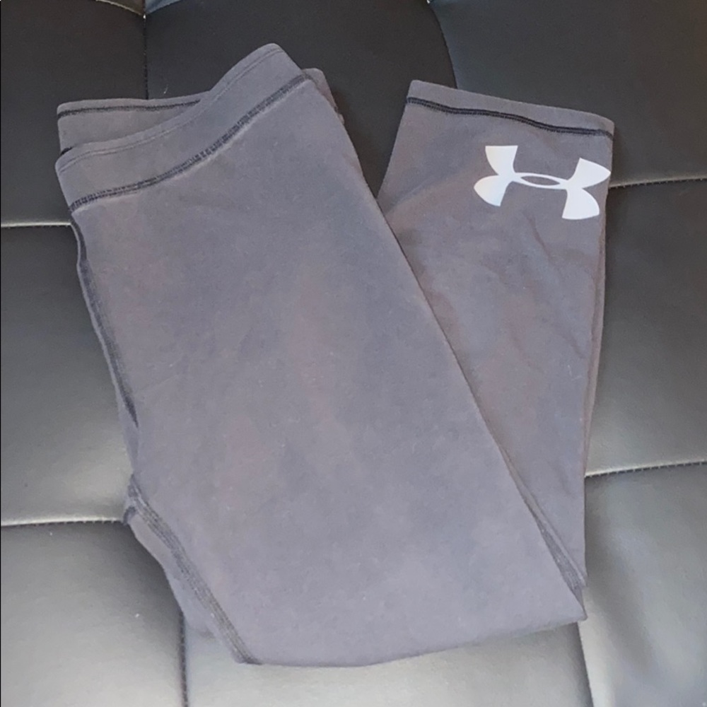 Under Armour capri athletic leggings